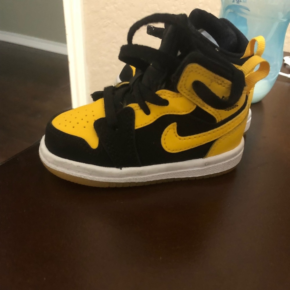 4c Jordan 1s